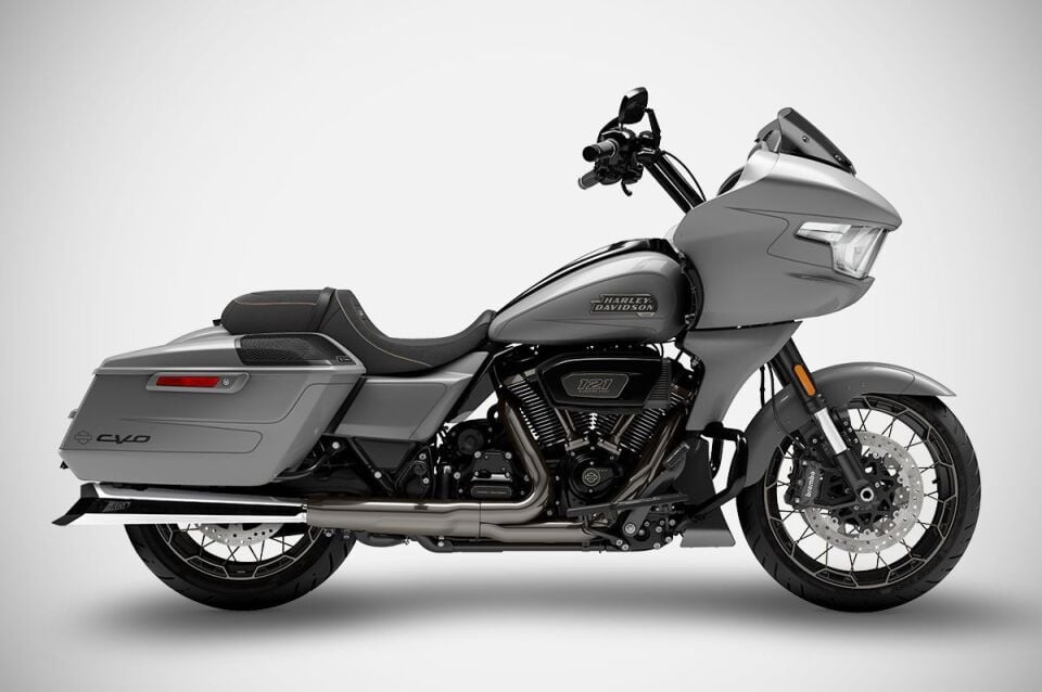 CVO ROAD GLIDE/ 'MAVERICK' SLIP-ONS (2021-2024)