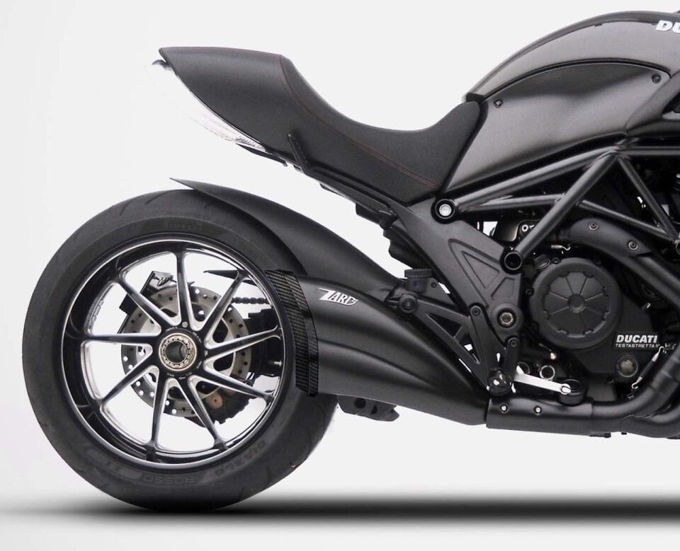 DIAVEL 1200 EGZOZ | SLIP-ON (11-18)