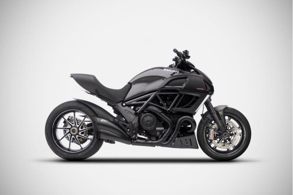 DIAVEL 1200 EGZOZ | SLIP-ON (11-18)